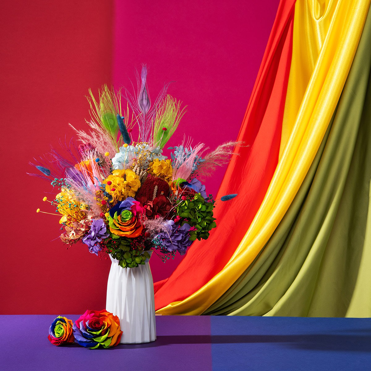 rainbow-pride-bouquet-immense01